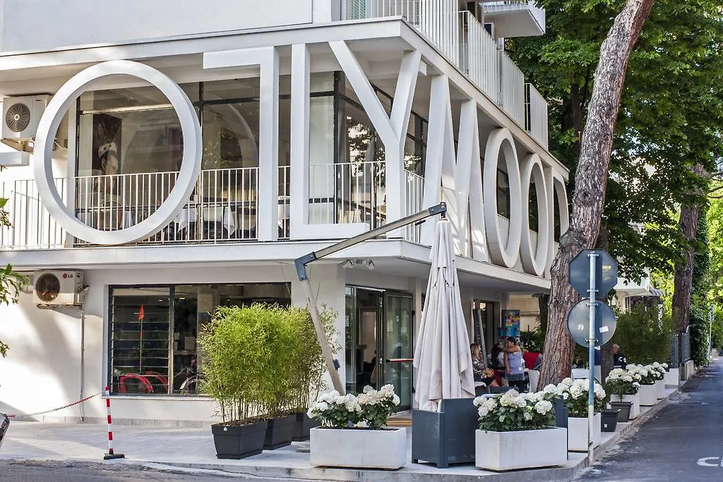 Hotel Hollywood Convenzionato Aquafan-1